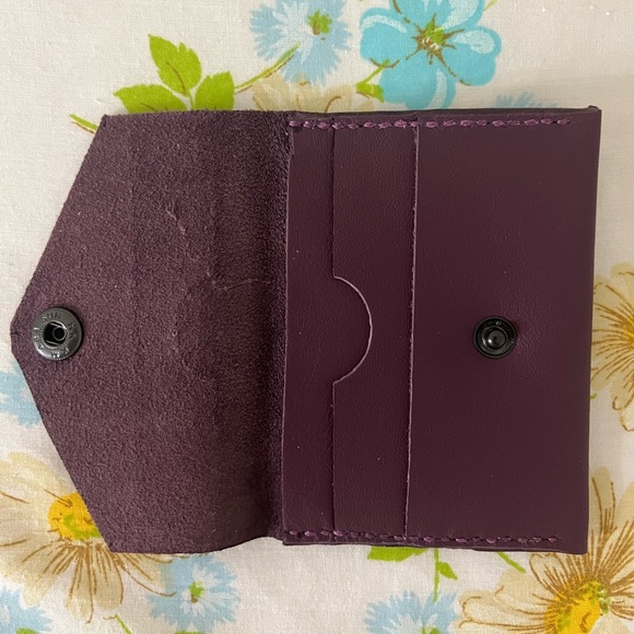 Handmade Genuine Leather Wallet - Picture 3 of 5